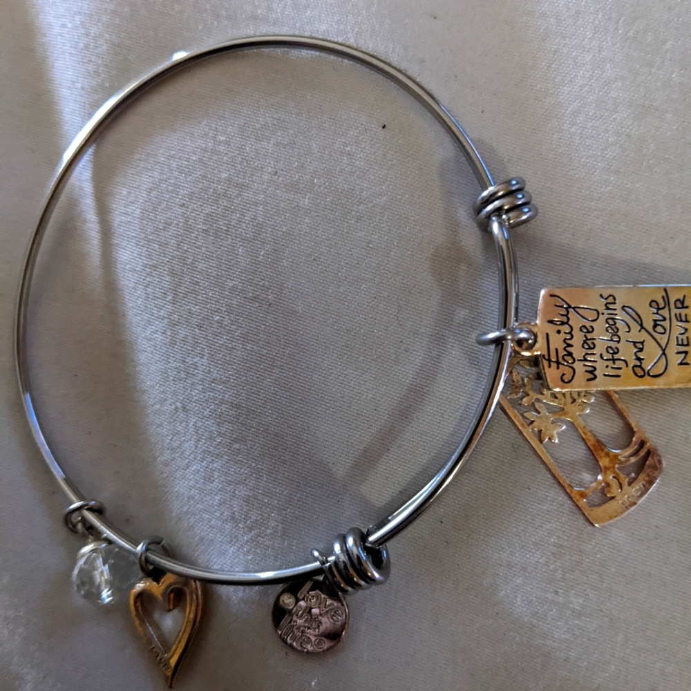 Eternity where life begins bracelets. Friends, family is everything one and eter